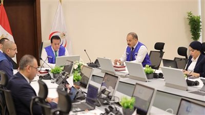 وزير الصحة: تخصيص 40 سيارة إسعاف للاصطفاف داخل معبر رفح 