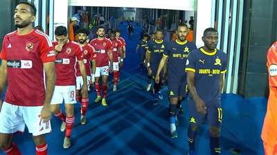 ركلة جزاء وعارضة وقائم.. تعادل سلبي بين الأهلي وصن داونز بالشوط الأول