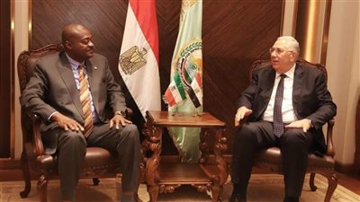 القصير يبحث مع وزير المصايد السمكية  لدولة غينيا الاستوائية سبل تعزيز التعاون المشترك