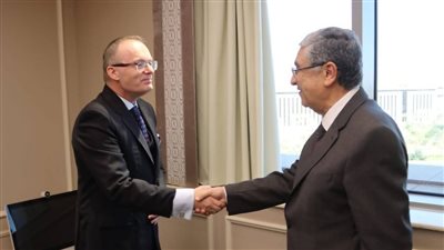 وزير الكهرباء يجتمع  مع سفير التشيك لدى جمهورية مصر العربية لبحث سبل التعاون والاستثمار على أرض مصر 