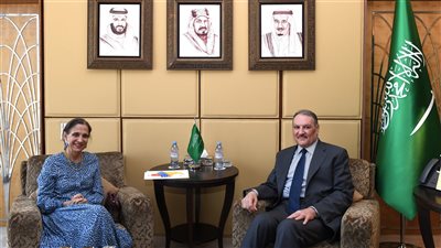 السفير نقلي يستقبل سفيرة كولمبيا غير المقيمة لدى المملكة