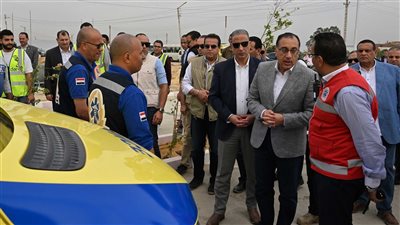 رئيس الوزراء يتفقد عدداً من مشروعات المبادرة الرئاسية 