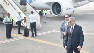 محافظ أسيوط يستقبل وزير العمل في 