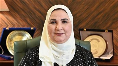 وزيرة التضامن الاجتماعي تستعرض الخدمات العلاجية للخط الساخن لصندوق مكافحة الإدمان خلال 10  أشهر