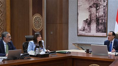 مدبولي يستعرض مع الرئيس التنفيذي لهيئة الاستثمار نتائج الجهود الترويجية لجذب الاستثمارات الأجنبية لمصر