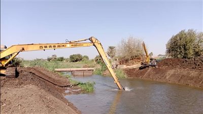 الدكتور سويلم يتابع أعمال تطهير المصارف الزراعية وإنشاء شبكات الصرف المغطى