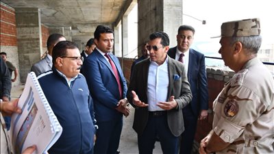 وزير الرياضة يتفقد نادي النادي بشيراتون ويطمئن على سير العمل بمول وجراج المونوريل باستاد القاهرة الدولى