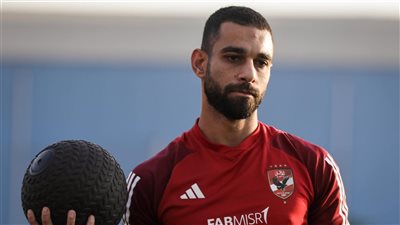 شرط وحيد.. يهدد استمرار عمرو السولية مع الأهلي