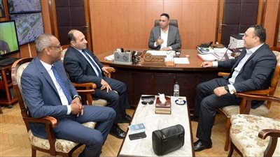 وفد هيئة التنمية الصناعية يبحث المطالب والمقترحات لحل مشكلات مصانع الدقهلية 