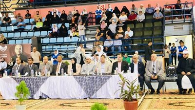 المحافظ  وقيادات السويس يشهدون قرعة الحج بالصالة المغطاة