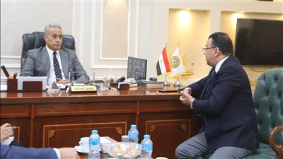 شحاتة يوجه بالتعاون في مجال 