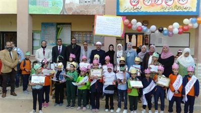 معهد فتيات المستقبل الابتدائي بالسويس يكرم حفظة القرآن الكريم