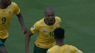 بيرسي تاو يسجل ويقود جنوب أفريقيا للفوز على بنين وصدارة المجموعة