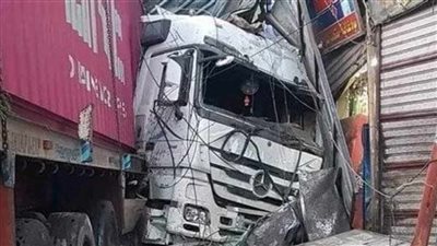 القبض على سائق الشاحنة المتسبب في تدمير 4 محلات تجارية بالدقهلية