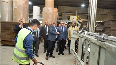 وزير العمل يستكمل زياراته إلى منظمات أصحاب الأعمال والعمال 