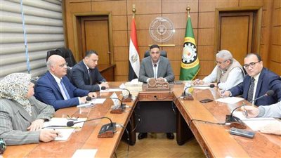 محافظ الدقهلية يجتمع بمجلس ادارة المنطقة الصناعية بجمصة