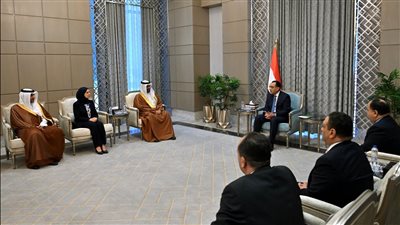 رئيس الوزراء يلتقى وزير المالية والاقتصاد الوطني بمملكة البحرين والوفد المرافق له