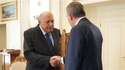 وزير الخارجية سامح شكري يلتقي المفوض العام لوكالة الأونروا في القاهرة