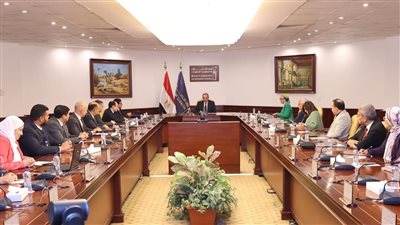  وزير الاتصالات : حصول مصر على المرتبة الثالثة عالميا كأبرز المواقع العالمية فى صناعة التعهيد 