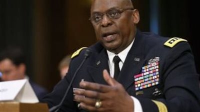 وزير الدفاع الأمريكي يبحث مع نظيره الأوكراني أولويات المساعدة الأمنية