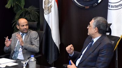 رئيس الهيئة العامة للاستثمار والبورصة يبحثان تفعيل أطر التعاون بين المؤسستين