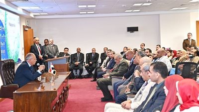  الدكتور سويلم يتابع إجراءات الترتيب لعقد 