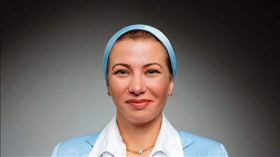 وزيرة البيئة تتوجه لدبى للمشاركة في مؤتمر الأطراف الثامن والعشرين لاتفاقية الأمم المتحدة الإطارية لتغير المناخ COP28