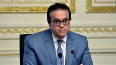 وزير الصحة:  سيارة إسعاف في جميع اللجان لتأمين مقرات انتخابات الرئاسة