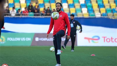 عاطف ومروان يقودان هجوم مودرن فيوتشر أمام الهلال الليبي في الكونفدرالية