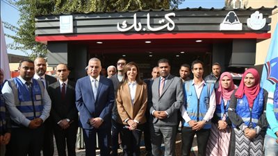 وزيرة الثقافة ومحافظ سوهاج يفتتحان مشروع 