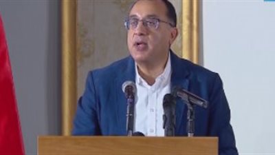 رئيس الوزراء يتابع سير العمل بمشروع حدائق الفسطاط