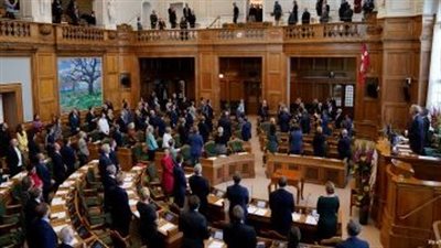 البرلمان الدنماركى يقر مشروع قانون يجرم حرق المصحف الشريف