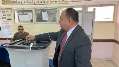 وزير المالية.. عقب الإدلاء بصوته فى الانتخابات الرئاسية: المصريون يكتبون تاريخًا فى الممارسة الديموقراطية 