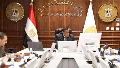 وزير التنمية المحلية يتابع فعاليات اليوم الثاني لسير العملية الانتخابية في الانتخابات الرئاسية بالمحافظات