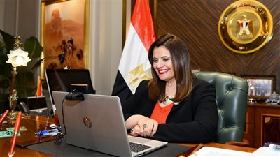 وزيرة الهجرة تتواصل مع الهيئة العامة للاستثمار لدعم مستثمر مصري بفرنسا لإنهاء إجراءات تأسيس مشروعه بالمنطقة الاقتصادية لقناة السويس