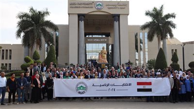 بالصور.. جامعة مصر للعلوم والتكنولوجيا تواصل مشاركتها فى الانتخابات الرئاسية لليوم الثالث على التوالى