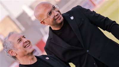 يعمل 18 ساعة يوميا.. مترجم كولر: أحد أفضل المدربين في تاريخ الأهلي