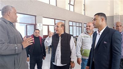 خشانة وأعضاء لجنة وزارة النقل يتفقدون موقع مزلقان السويس الجديد