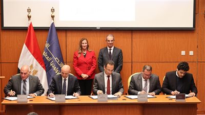  وزير الاتصالات يشهد توقيع مذكرات تفاهم بين الوزارة و30 شركة عالمية 