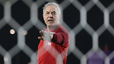 قناص ينهي أزمة كولر.. هداف الدوري المغربي يقترب من الأهلي