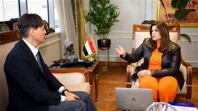 وزيرة الهجرة تستقبل د. حسين زناتي الخبير التعليمي ومدير أكاديمية 