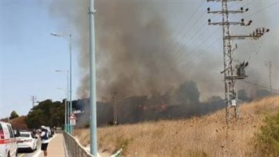 اندلاع حريق فى مبنى وسط إسرائيل جراء سقوط أحد الصواريخ