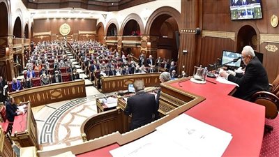 رئيس الشيوخ يحيل طلب مناقشة بشأن المنطقة الاقتصادية لقناة السويس للجنة مشتركة