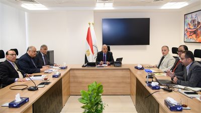 الدكتور سويلم يتابع أعمال ودراسات حماية وتطوير بحيرة المنزلة