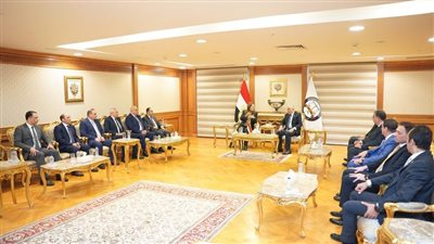 وزيرة التخطيط والنائب العام يوقعان بروتوكول لتشغيل 20 مركز متنقل لتقديم خدمات النيابة العامة