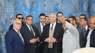 وزيرا التنمية المحلية و الزراعة ومحافظ بورسعيد يتفقدون محطة تسمين الماشية و المجزر الآلي 