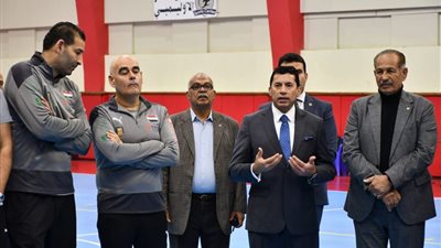 وزير الرياضة للاعبي المنتخب : نثق فى قدراتكم على تحقيق البطولة الافريقية وتحقيق مركز متميز بالاولمبياد 