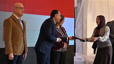  الرئيس التنفيذي لصندوق الإسكان الاجتماعي تستعرض الموقف التنفيذي الحالي للمبادرة