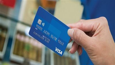 لإجراء عمليات شراء من مواقع التسوق الإلكتروني.. ضبط عامل بالإستيلاء على بيانات بطاقات الدفع الإلكترونى 