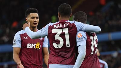 الدوري الإنجليزي.. أستون فيلا يطارد ليفربول على الصدارة بعد الفوز بيرنلي